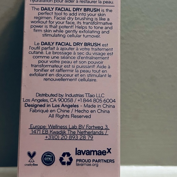NWT DAILY CONCEPTS Soft Bristle, Daily Facial, Dry Facial Brush - Picture 5 of 7